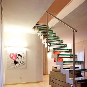ִ¥Europa Stairways