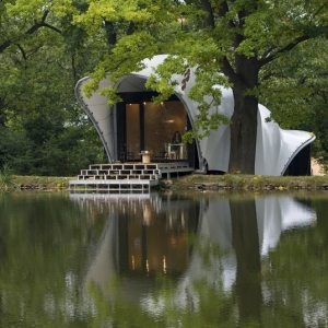 MslkoСݣGarden House at the Pond Mslko