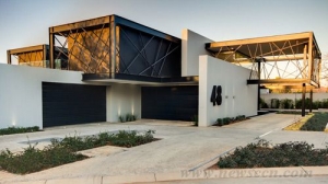 ʸ house berסլ