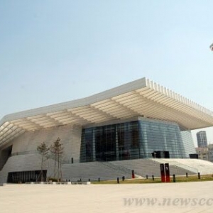当代中国公共建筑的迷与思