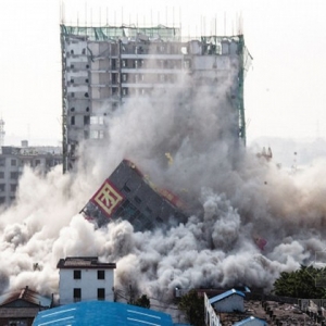 爆破现场
