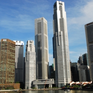时评:摩天大楼扎堆 高度之争何时休