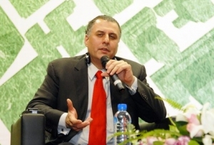 Alex CamprubiռתΪйϵͳ