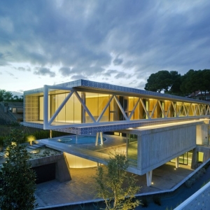 41סլ 4 IN 1 HOUSE