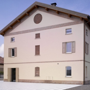 ƣCasalgrande Old House
