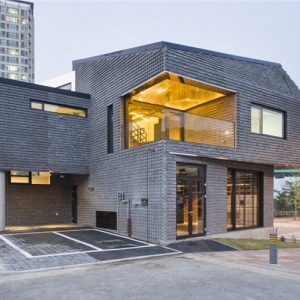 Scale-ingסլScale-ing House