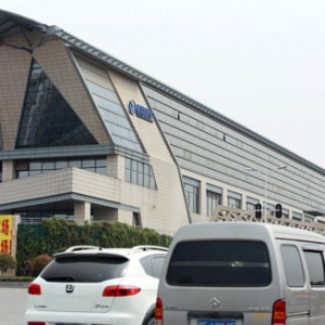时评:你能否接受“棺材”形的建筑