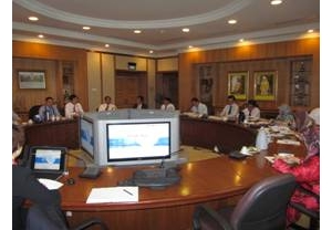 陈国才副总裁会见文莱发展部部长