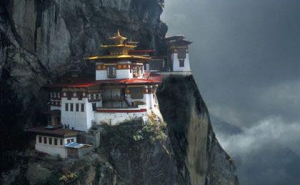 时评:“保老建新”与“拆旧建新”孰优孰劣?