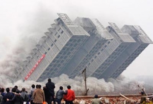 时评:治“短命建筑”靠良心更要靠法律