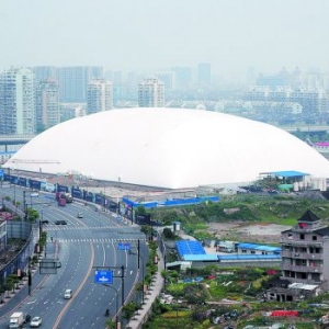 杭州用“超级帐篷”罩住污染土壤防气味扩散