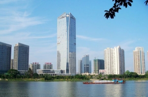 时评:城市公共空间应注重内容建设