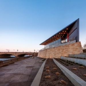 ÷ӱĿľ(Principal Riverwalk Hub Spot)