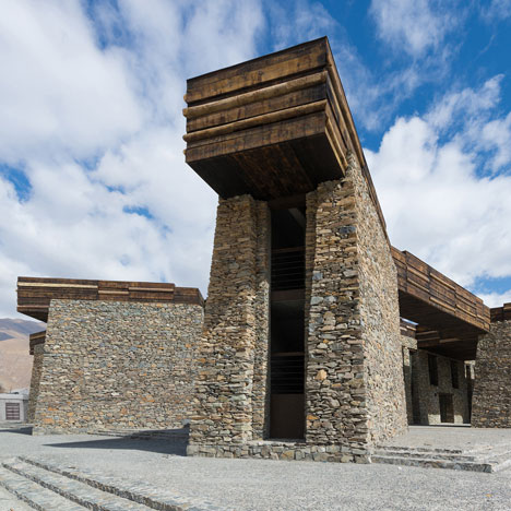 Jianamani Visitor Centre by Atelier TeamMinus