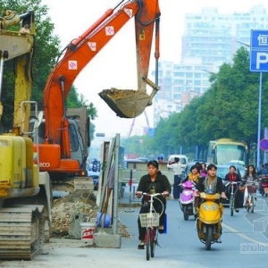 ���ʩ����Σ���߹�·��ҪС��