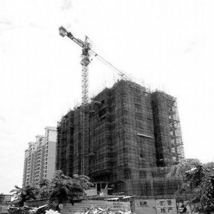 δ��ʩ������֤ ��¥�Ѹ���10��