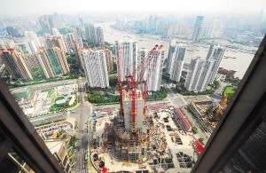 �Ϻ����Ĵ�����¥����Ͳ�߶�ͻ��100��