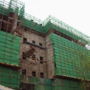 ���ں���·������¥���ؾ��� �ֽ�ײС��ֵ����