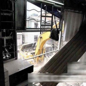 ����һ����Ұ��ʩ�� ǧ������ѹ������ס��ҹ��