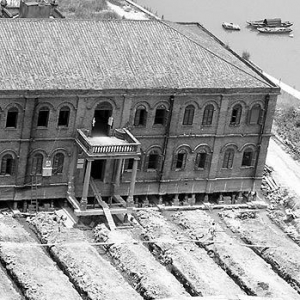 ��������¥ǰ����8������