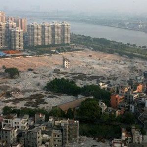 �Ե´�Ķ���¥