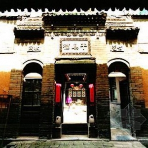 ��լ����