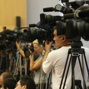 �׶�����T3��վ¥�����깤 ���ϰ��˷�����ɫ