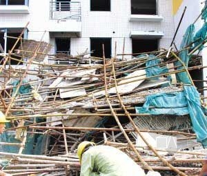 �Ͼ�һ¥�̽��ּ�ͻȻ̮�� ����������