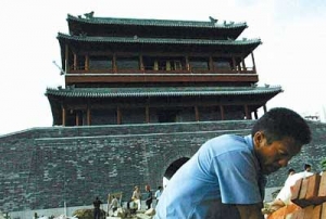 12���Ϸ����ӳ����³�¥ ���彨�������깤