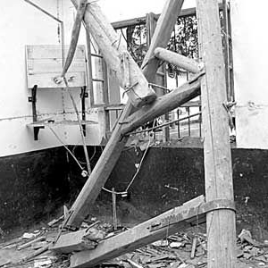 ̮������ֻʣ��ǽ��