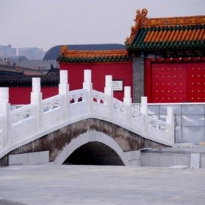 沈阳故宫建汉白玉金水桥风格似北京故宫金水桥