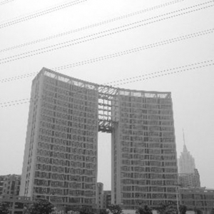 常州巨资建“裤衩”大楼 “最高违建”正在建设中?