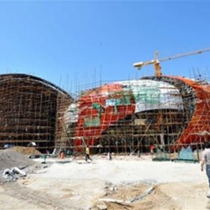 国内体量最大的网壳建筑“海螺屋”现雏形