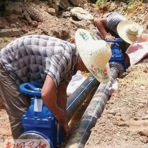 “在水一方”经适房小区工程出现楼层塌陷等问题