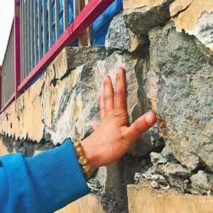 ������վ����ʩ�����˽�ǡ�30�׳���ǽ������