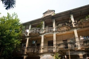 ���ݽ���ͣ��30����ʷ��������δ����¥