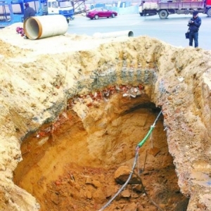 ֣��һ����ͻ������ һ�����˱�������