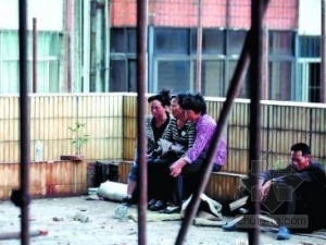 ��������һ����ͷ��׹¥����