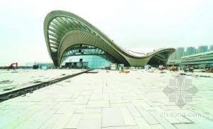 �Ϸʱ������ʻ�չ���ļ����깤ӭ�� ��������չ��