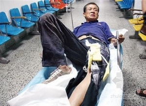 �ൺ��У������������ʩ����Ա1��1��