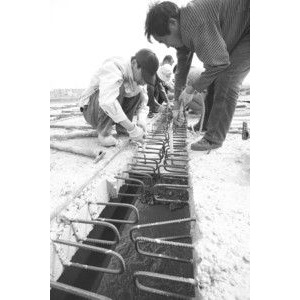 �Ϸ����·��ʩ�������Ű�����Ԥ��4�����깤