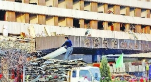 ��³������¥��ʼ��� ���ڻ����ԭ�ر���