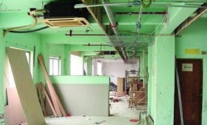 ����˽��ǽ�ڻ����� ¥�Ͼ����ľ�����