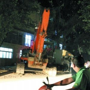 �����Ƽ����Ǩ������Ļ �Ӳ�Υ��ʼ