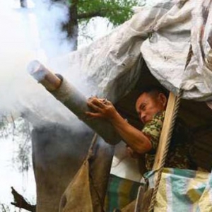 ũ���������ں��˰���ǿ��� �ԳƷǶ��ӻ�