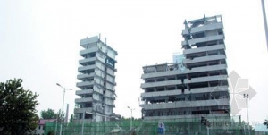 �����λҰ��ʩ�� ������һ¥����ɡ�˫������