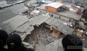 ��̮����λ���м俿���Ŵ�