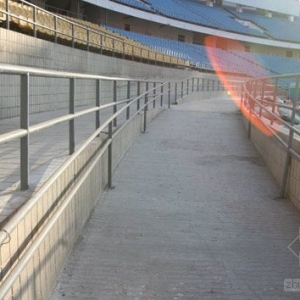 �����������ڲ�ȫ����