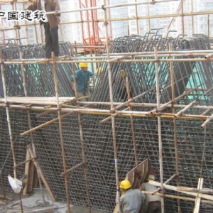 ������ó���Ĵ����ֳ�ʵ��ת����M���ֽ�̣�һ��