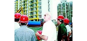 �¹�����ʦ���С�˹̩���������طó����³�(ͼ)